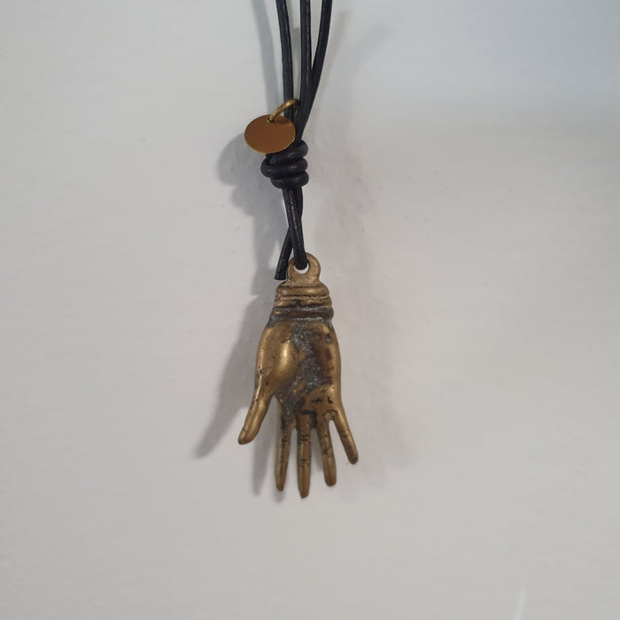 HELPING HAND NECKLACE